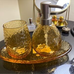 New Glass Bathroom Set!